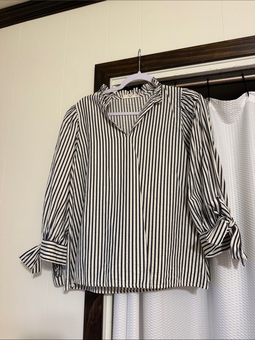 Striped V-Neck Tie-Sleeve Women's Top - Black & White